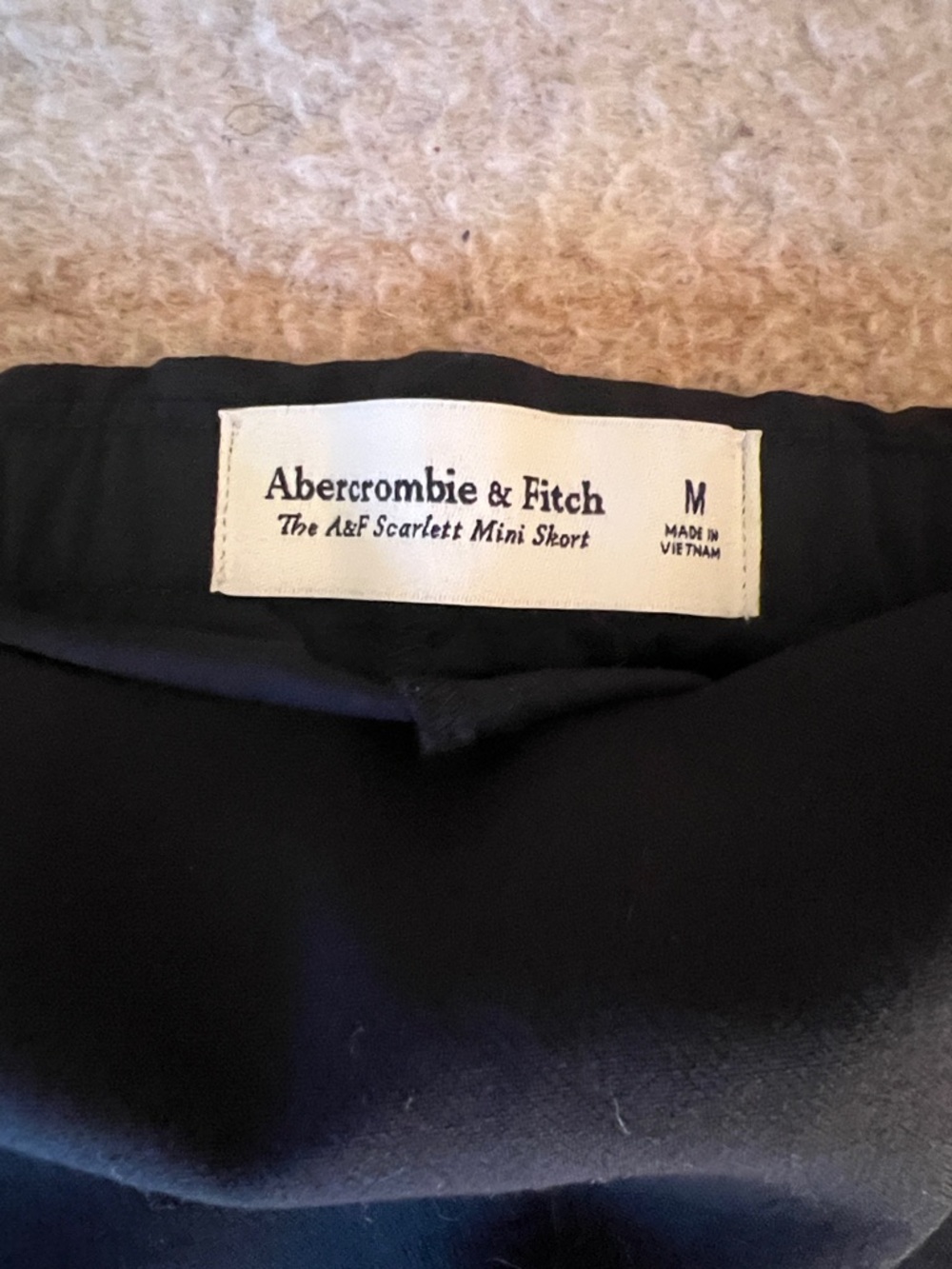 Abercrombie & Fitch Scarlett Black Mini Skort - Picture 2 of 4